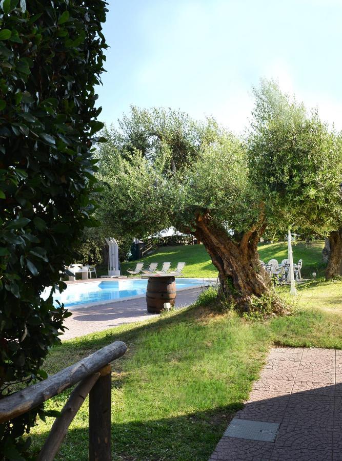 B&B Nonna Teresa กราญาโน ภายนอก รูปภาพ